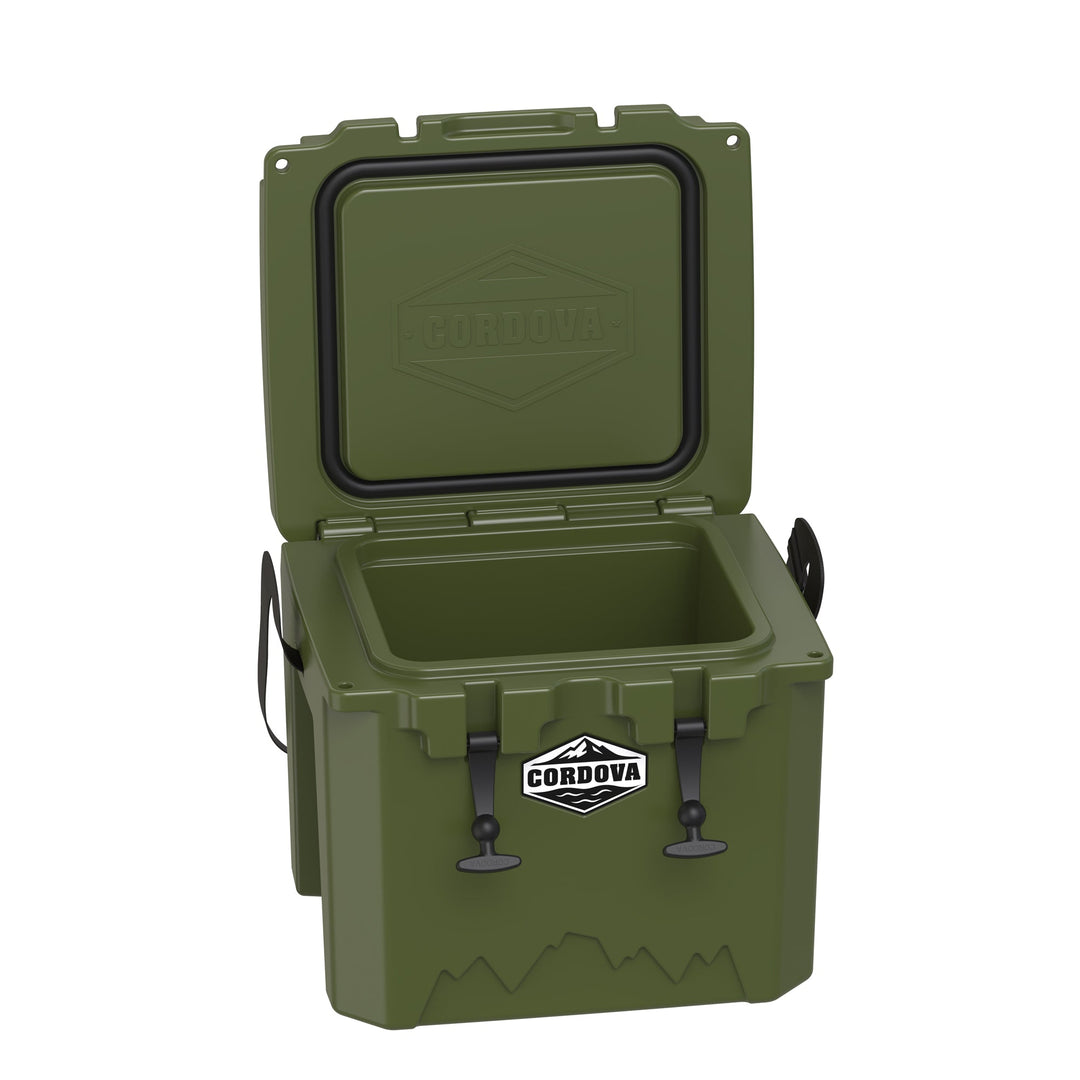 Crest 25 qt Basecamp Class™ Hard Cooler