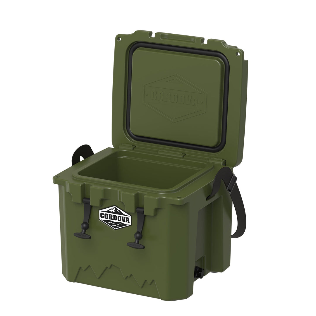 Crest 25 qt Basecamp Class™ Hard Cooler