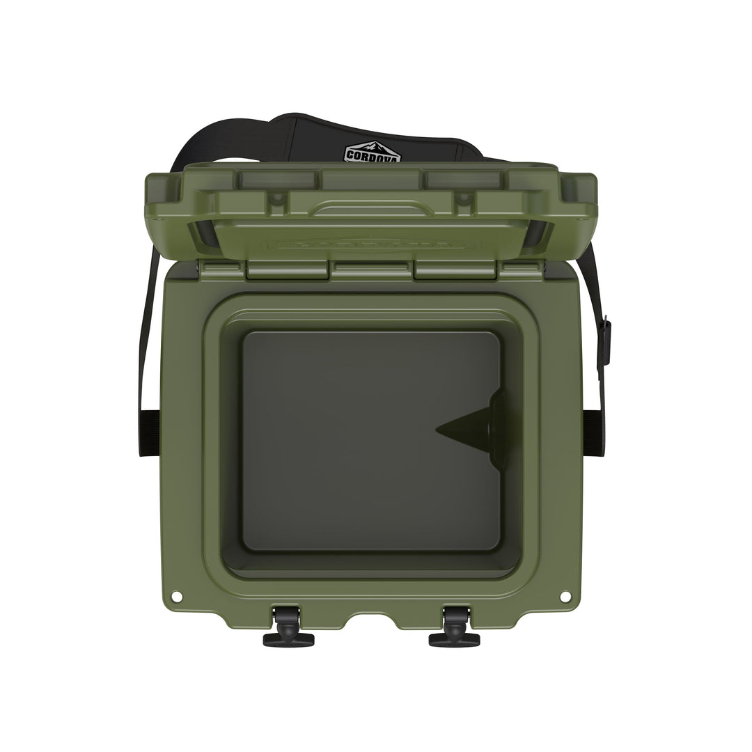 Crest 25 qt Basecamp Class™ Hard Cooler