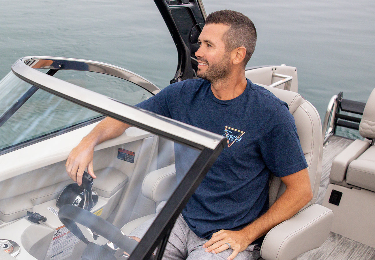 Crest Pontoon Boats Apparel Crest Pontoon Boats Apparel